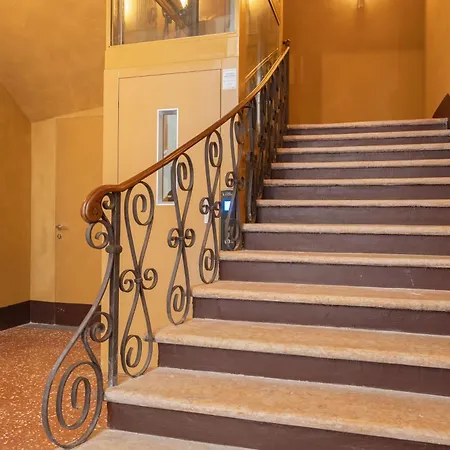 Bilocale 301 Palazzo Archimede * Boloňa